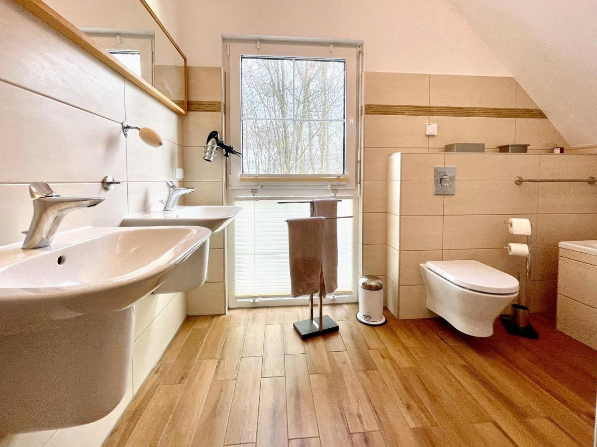 Göhren-Lebbin Fleesentraum Seevilla Kormoran - Direkt Am Fleesensee - Familien Und Aktivurlauber - Whirlpool Sauna Garten Nintendo - Sup Kanu Kajak Inklusive מראה חיצוני תמונה